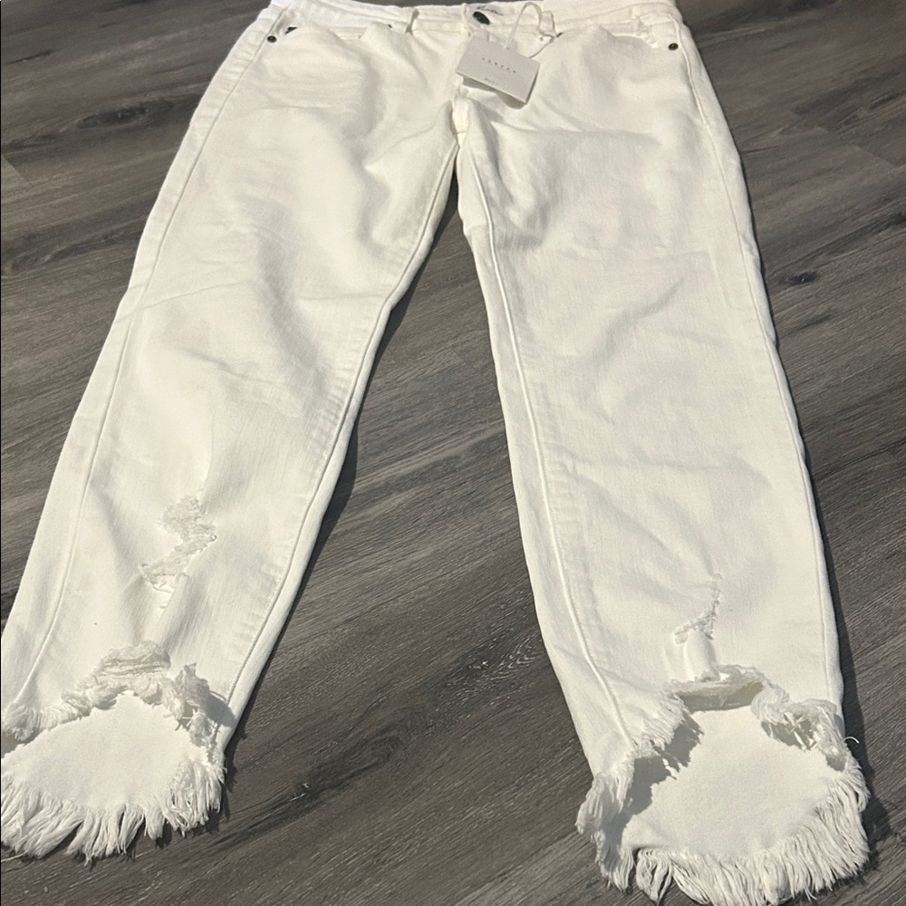 KanCan White Frayed Hem‎ Cropped Jeans